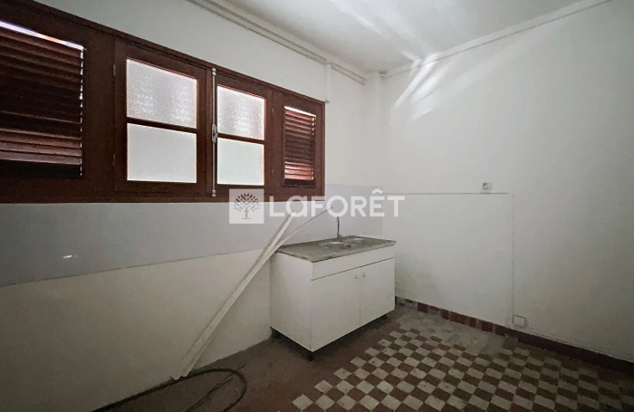 Vente Immeuble 315m&sup2; 12 pi&egrave;ces Pointe-&agrave;-Pitre