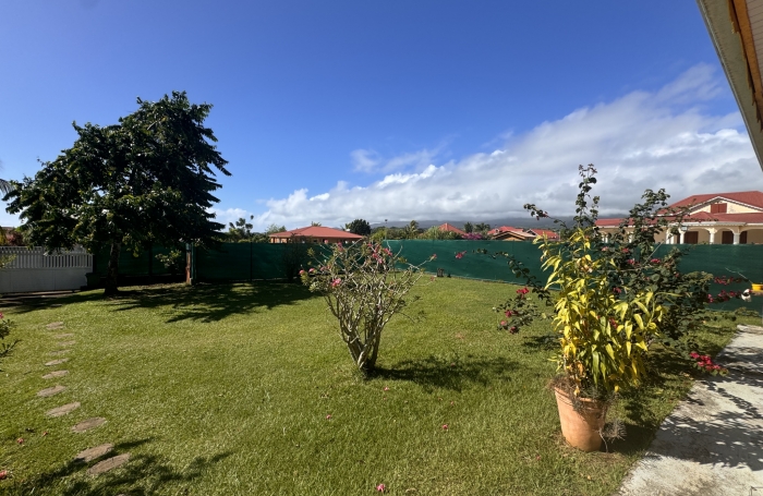 Villa de plain pied &agrave; Capesterre-Belle-Eau avec Longfort Immobilier