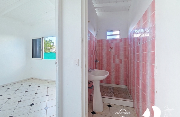 Location Appartement 94m&sup2; 3 pièces Sainte Rose