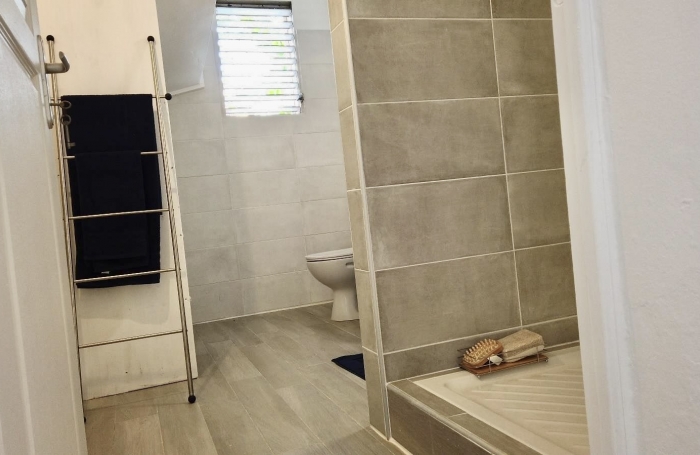 STUDIO MEUBL&Eacute; BASSE TERRE