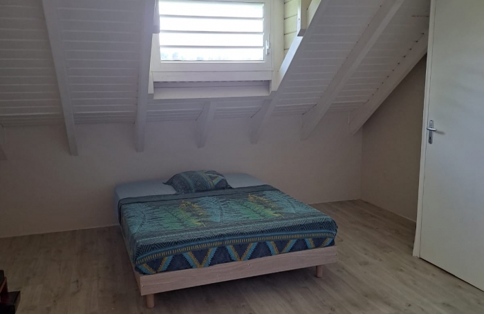 BELLE VILLA F5 MEUBLEE AVEC PISCINE