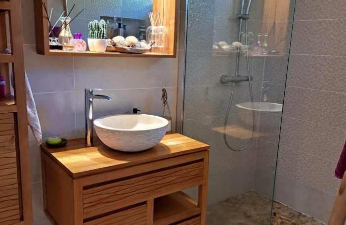 BELLE VILLA F5 MEUBLEE AVEC PISCINE