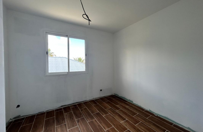 Vente Maison 66m&sup2; 4 pièces Petit-Bourg