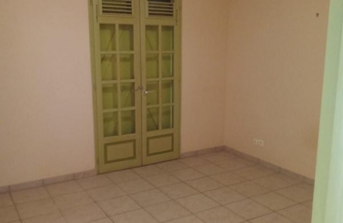 Location Maison 100.09m&sup2; 5 pièces Vieux Habitants