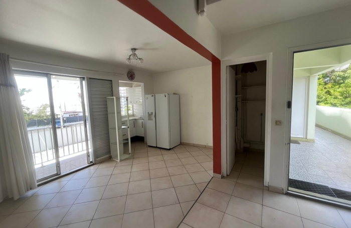 A Lou&eacute; - Appartement T2 Duplex   Le Gosier