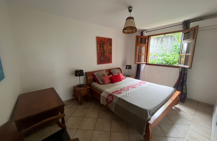 A louer - Villa F4 meubl&eacute;e avec piscine & jacuzzi   Le Moule   1 600 &euro; / mois