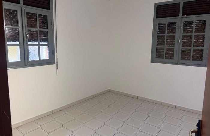 A LOUER -  Villa Duplex Inversé F4 + Mezzanine   Pliane, Le Gosier