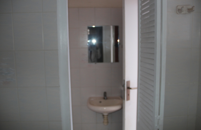 &Agrave; Basse-Terre, vaste  appartement T3  &agrave; louer avec balcon ,  VASTE TERRASSE ET VASTE SALON