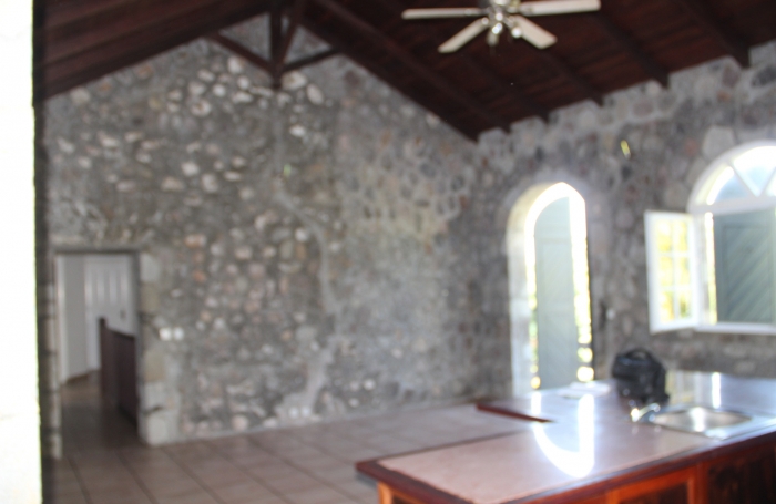 DEMEURE D'EXCEPTION A LOUER  T6 AVEC VUE SUR LA MER ET LES SAINTES ENTRE TROIS RIVIERES ET VIEUX FORT