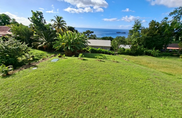 L'Opportunit&eacute; &agrave; Saisir &agrave; BOUILLANTE : Villa R&eacute;cente 151 m2 avec Vue Mer Imprenable sur les Ilets de Malendure