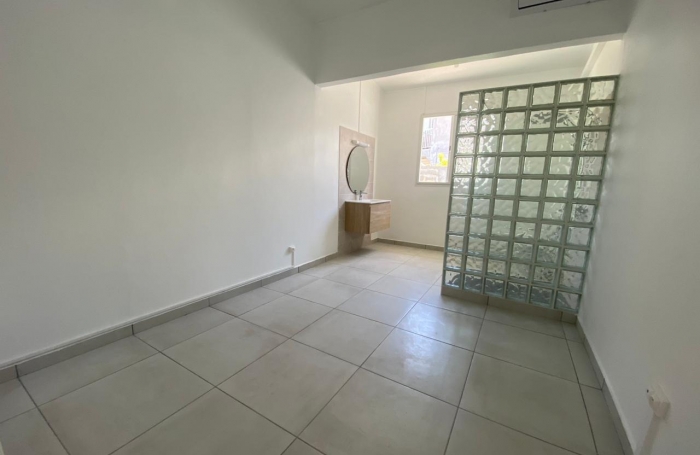 Maison individuelle quatre pi&egrave;ces - Longfort Immobilier