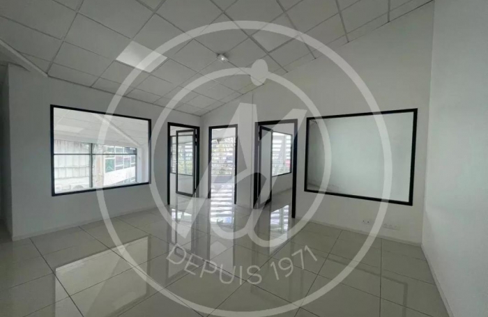 Location Bureaux 97122