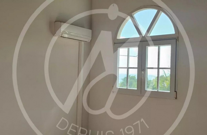 Location Maison 180m&sup2; 5 pièces Vieux Fort