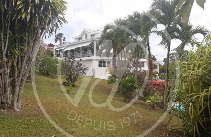 Vente Maison 292m&sup2; 6 pièces Les Abymes