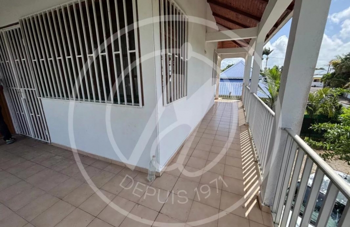 Vente Maison 160m&sup2; 6 pièces Baie Mahault