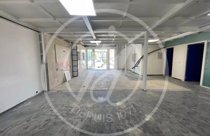 Vente Local commercial 97122