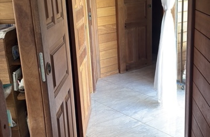 VILLA T5 AVEC PISCINE VUE MER SANS VIS AVIS