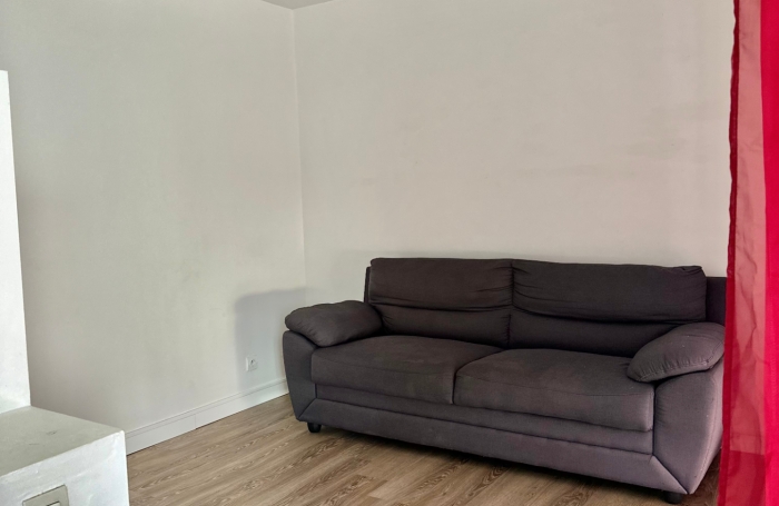 Location T2 meubl&eacute; &agrave; Moudong Sud