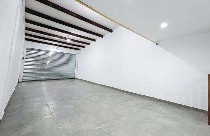 Vente Local commercial 125m&sup2; 3 pièces Les Abymes