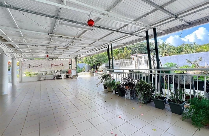 Vente Maison 247m&sup2; 8 pièces Lamentin