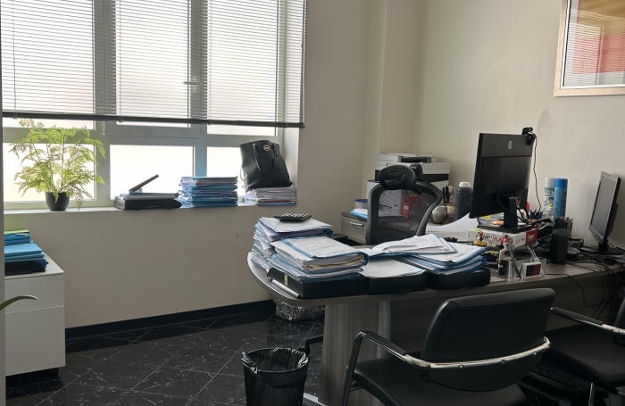 MAGNIFIQUES BUREAUX DE 71M2 A VENDRE A SAINT-FRANCOIS