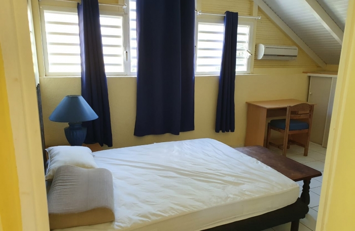 PETIT BOURG PRISE D'EAU APPARTEMENT T3 MEUBLE