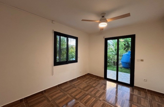 Deux pi&egrave;ces aux Abymes avec votre agence Longfort Immobilier