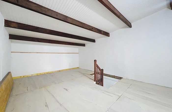 Location Local commercial 125m&sup2; 3 pièces Pointe-&agrave;-Pitre