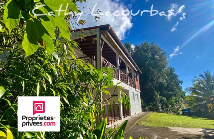 Vente Maison 121m&sup2; 5 pièces Bouillante