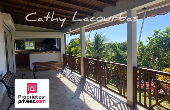 Vente Maison 121m&sup2; 5 pièces Bouillante