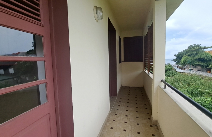 Location Appartement 97100