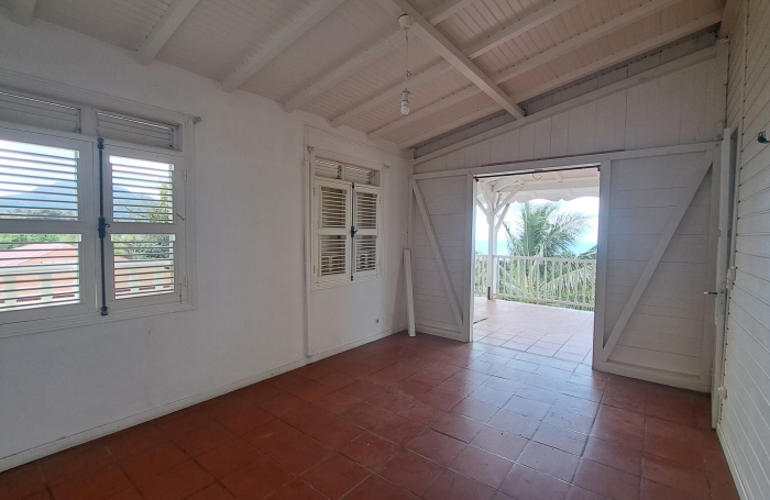 Grande maison familiale avec jardin, terrasses et studio ind&eacute;pendant