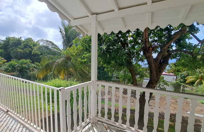Grande maison familiale avec jardin, terrasses et studio ind&eacute;pendant