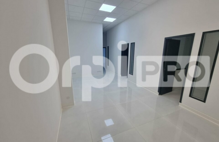 Avec ORPI BOUTAREL louez vos  bureaux de 67m2