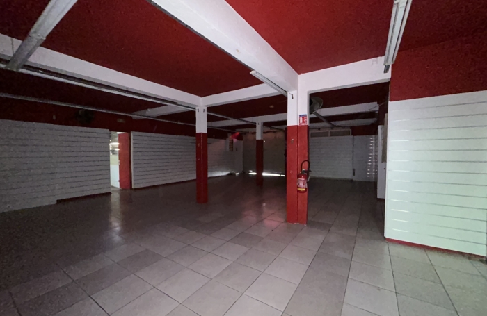 Local - Port-Louis - 118m2