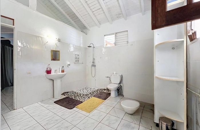 Vente Maison 247m&sup2; 8 pièces Lamentin