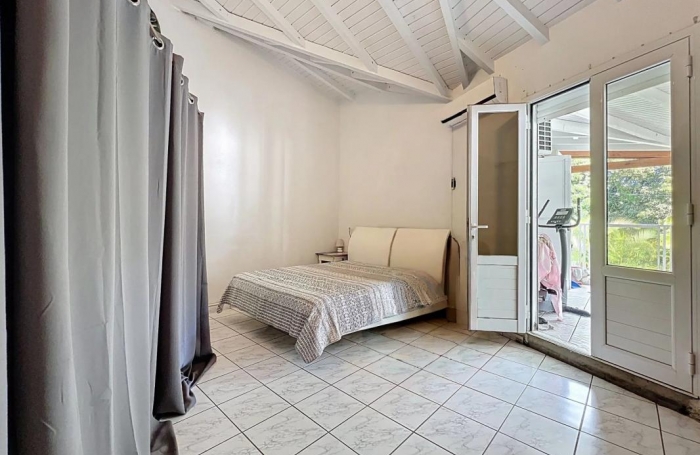 Vente Maison 247m&sup2; 8 pièces Lamentin