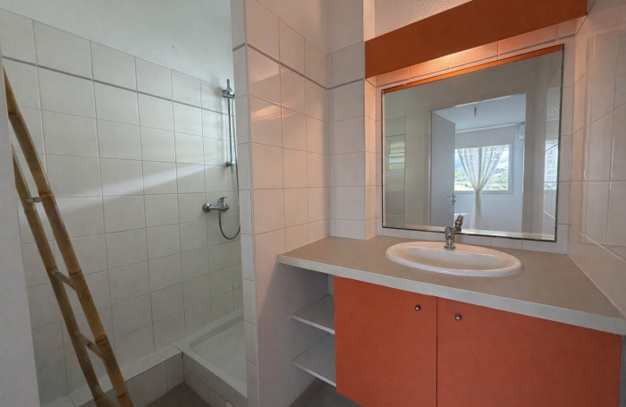 EN EXCLUSIVIT&Eacute;   Appartement T2 avec piscine dans r&eacute;sidence s&eacute;curis&eacute;e