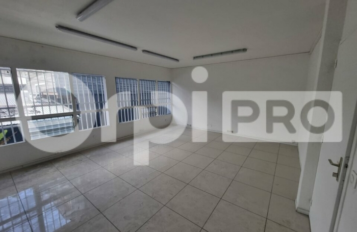 Avec ORPI BOUTAREL louez vos  bureaux de 85 m2