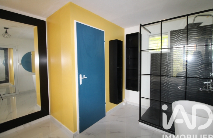 Vente Appartement 57m&sup2; 2 pièces Sainte Rose