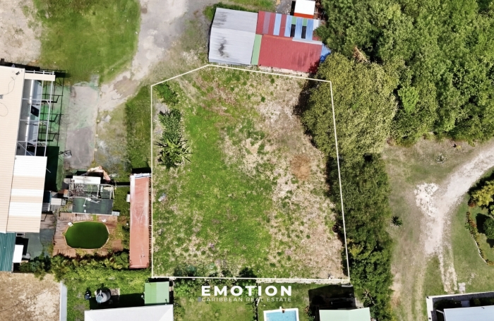 863 m2 Terrain plat - 863 m2 - Belle All&eacute;e - Saint-Fran&ccedil;ois - EXCLUSIVIT&Eacute;