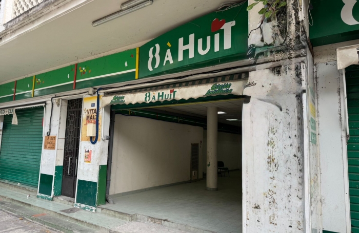 Local professionnel / commercial   175 m2 env.   Immeuble sur 3 niveaux   Rue du Docteur Cavre, Basse-Terre