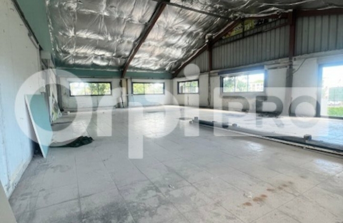 160 m&sup2; de bureaux au Raizet