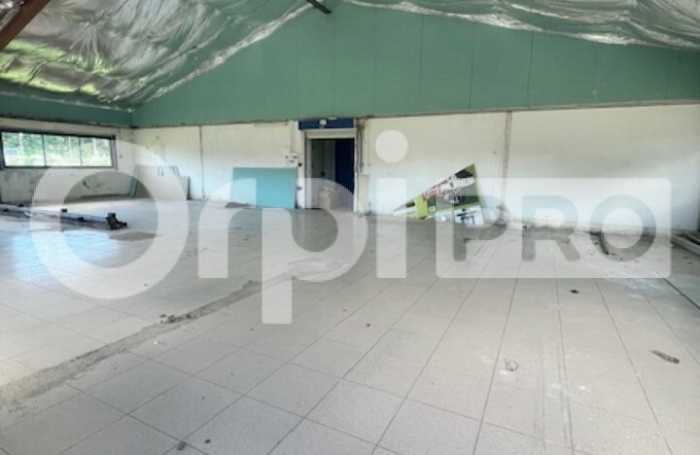 160 m&sup2; de bureaux au Raizet