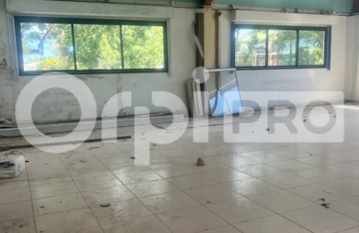 160 m&sup2; de bureaux au Raizet