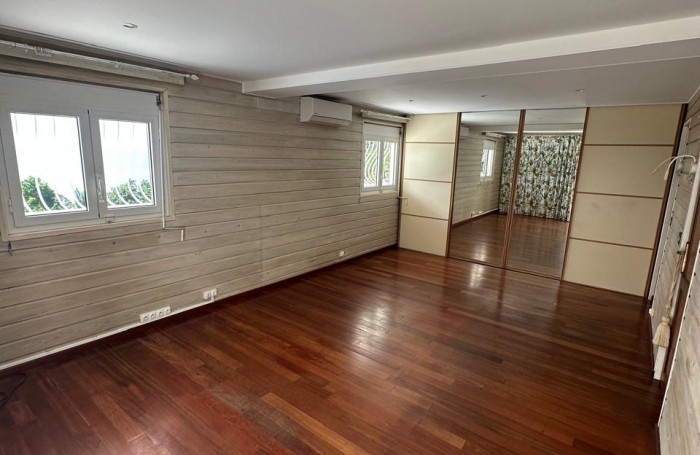 Vente Appartement 128m&sup2; 4 pièces Gosier