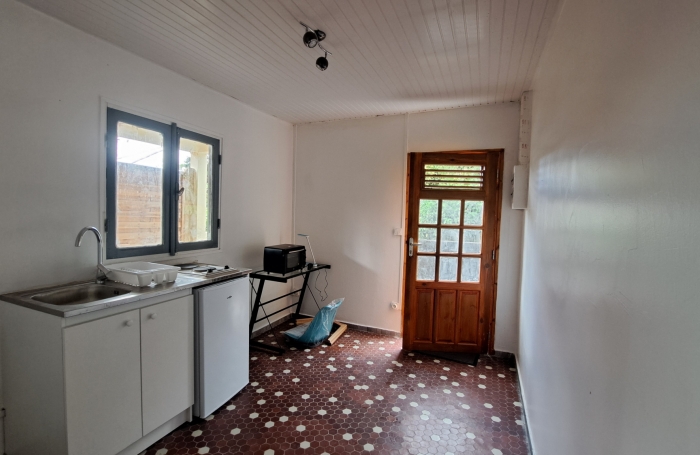 T2 meubl&eacute; pour &eacute;tudiant avec terrasse et jardinet, proche universit&eacute; et nature