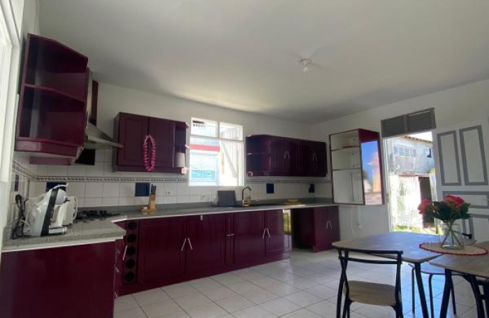 Location Maison 145.95m&sup2; 5 pièces Sainte Rose