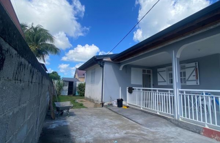 Location Maison 145.95m&sup2; 5 pièces Sainte Rose