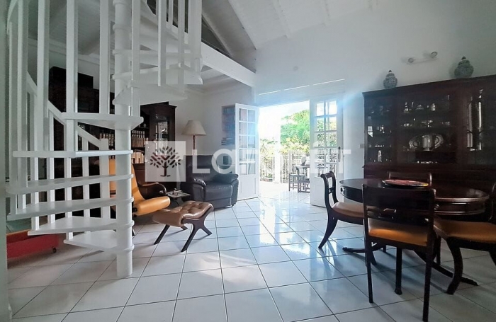 Vente Maison 150m&sup2; 5 pi&egrave;ces Lamentin